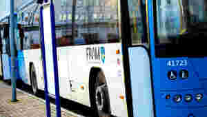Ferje, buss og hurtigbåt vert dyrare frå nyttår