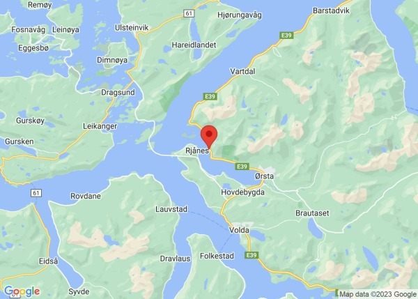 Vegvesenet: Stengt - ny vurdering fredag kl. 11