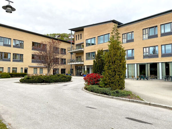 Jobbar med nattevaktprosjekt