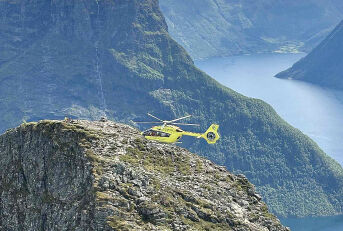 Redningsaksjon på Hjørundfjordfjell