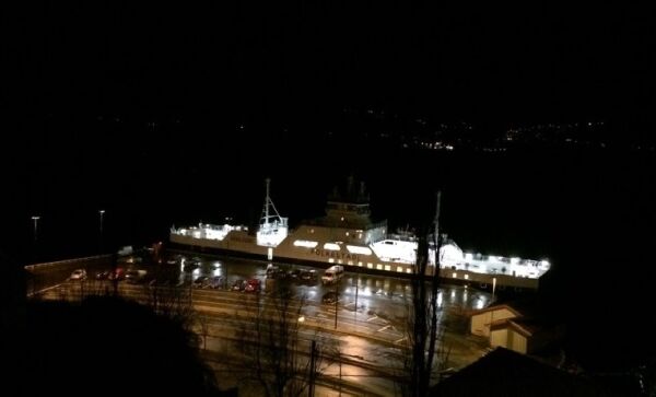 Alarmbråk frå ferja