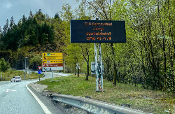 15 personar omkom i trafikkulykker i juli