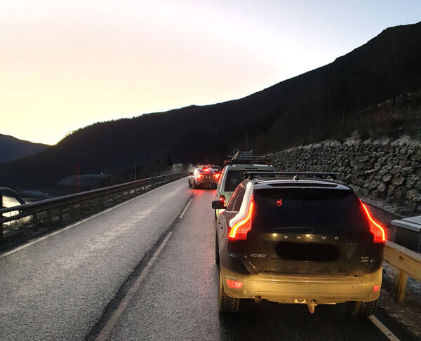 Røykutvikling i buss på Sørestranda