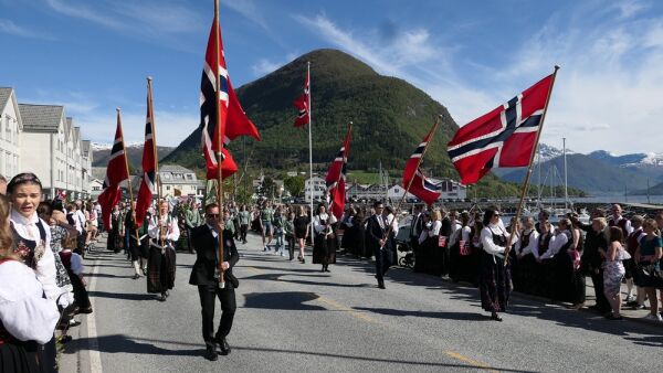 Gratulerer med dagen!