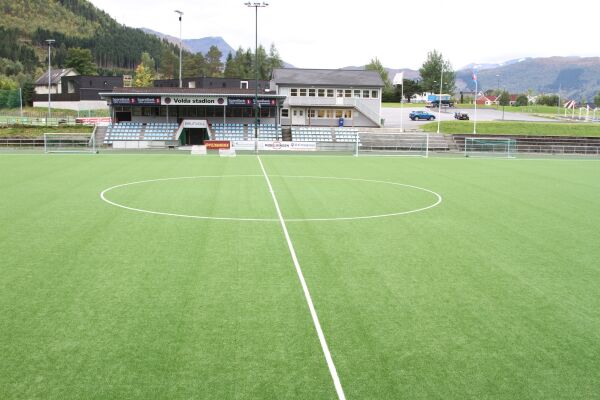 Førebur seg på å ta imot publikum på stadion