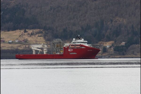 Testar nytt utstyr på Voldsfjorden
