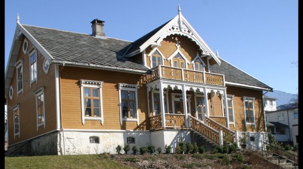 Ørsta på topp, Volda får botnkarakter