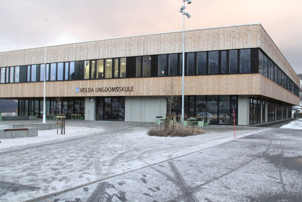 Fire vil bli rektor