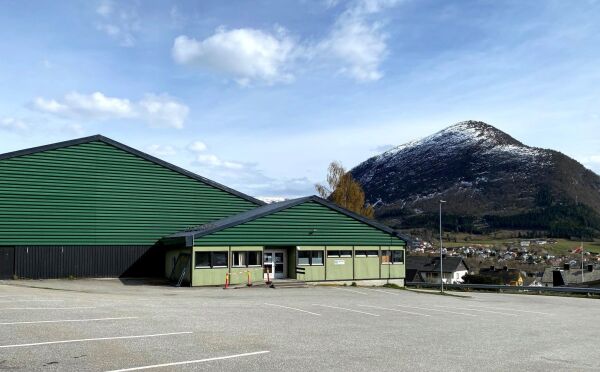 Minner om at Voldahallen er ny fast vaksinestad