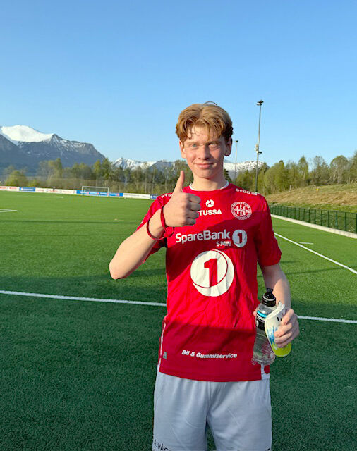 - Draumen er å spele på Liverpool
