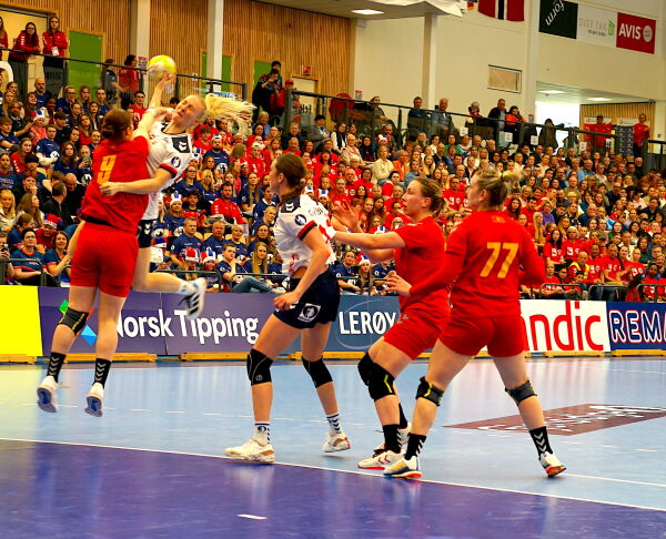 Stemninga stod i taket