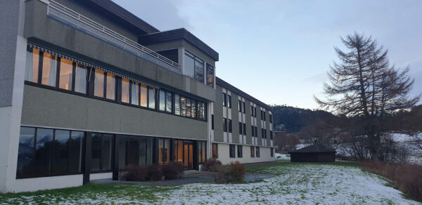 Ynskjer strategimøte om Morksenteret