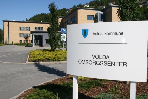 – Dei må få ete seg mette