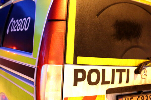 Politiet kontrollerte personar med våpenliknande gjenstandar