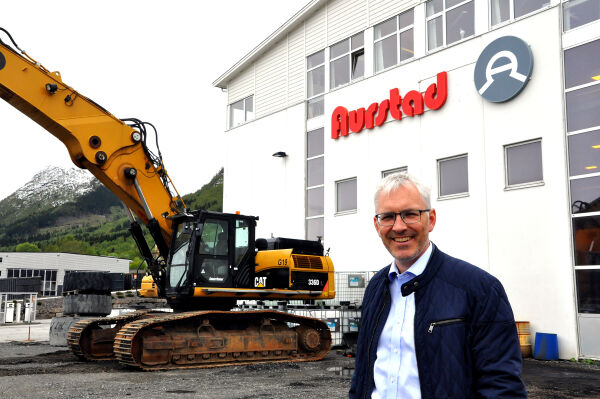 Aurstad ser nordover