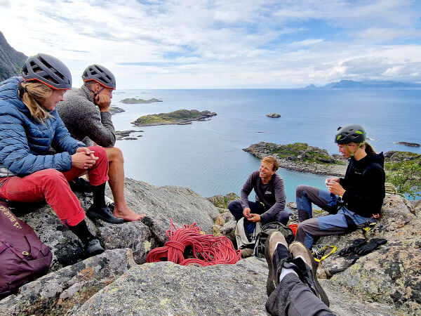 På klatreferie i Lofoten