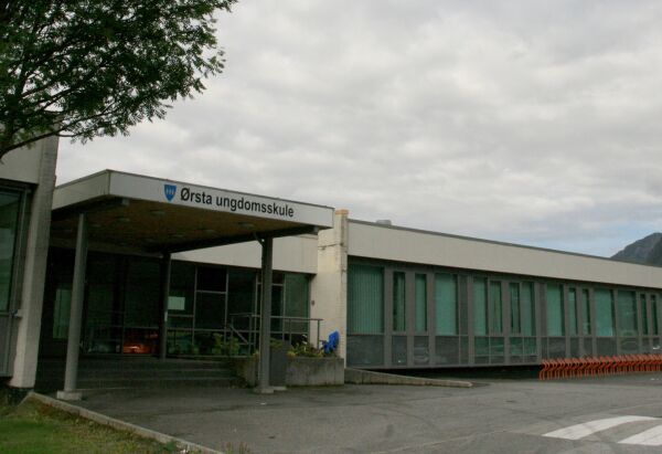 Går for større utbygging av Ørsta ungdomsskule