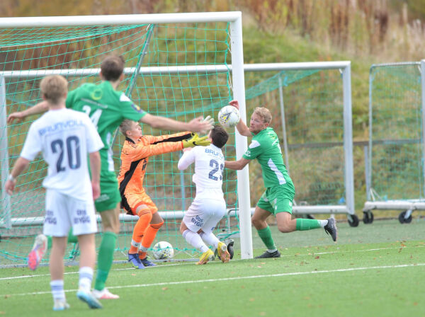 Uavgjort i siste kamp for voldaherrane