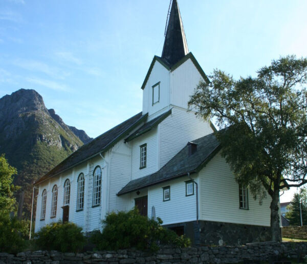 Desse konfirmerer seg i Vartdal kyrkje