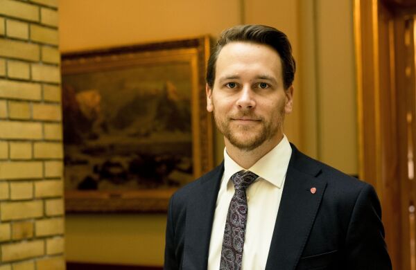 Fredric Holen Bjørdal gir seg i politikken