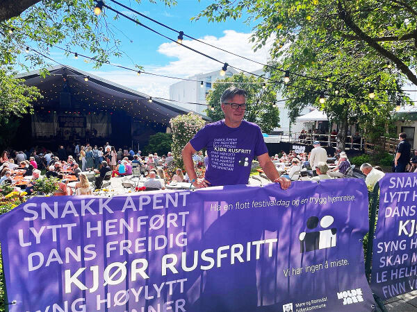 Oppmodar til rusfri køyring