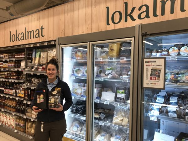 Auke i salet av lokalmat