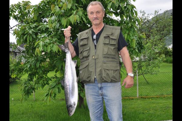 Tok laks på 4,5 kilo etter ti minutt