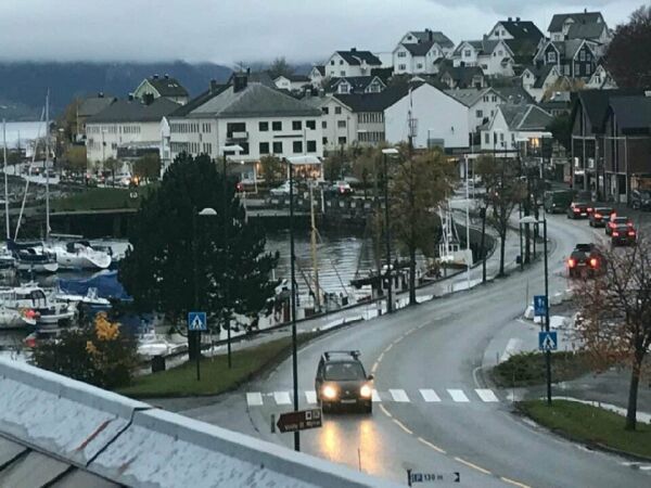 Lang kø mellom Egset og sentrum
