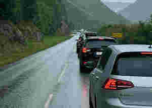 Eiksundtunnelen opna etter motorstopp