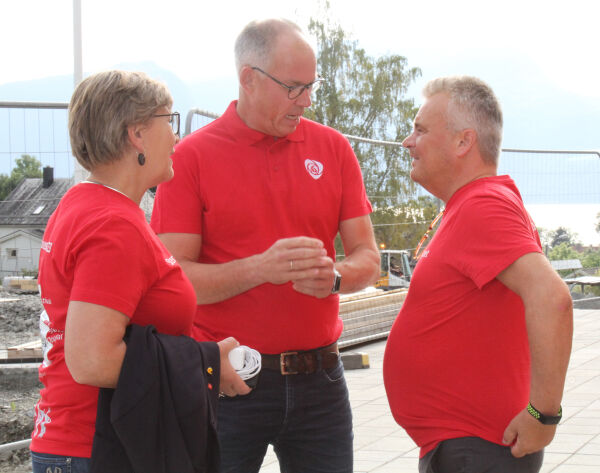 LO-toppar vitja ungdomsskulen
