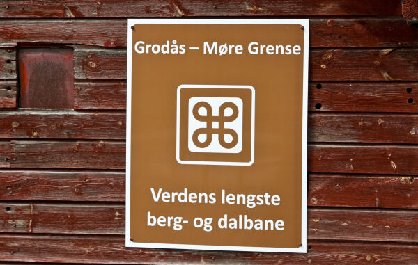 – Må vi starte på nytt?