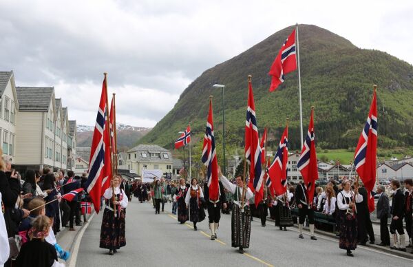 17. mai-nemnda opprettar undernemnder